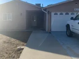 5821 Gowdy lane bakersfield Ca 93307