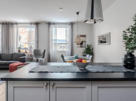 Guestly Homes - 3BR City Charm, hotel i Piteå