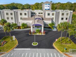 SPOT X Hotel Tampa Bay by Red Collection, hotel in Wesley Chapel