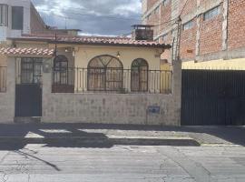 Villa Paquita - Arco de Bellavista, hotel in Riobamba