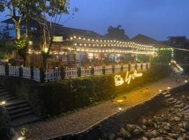 Ly House, beach hotel in Sa Pa