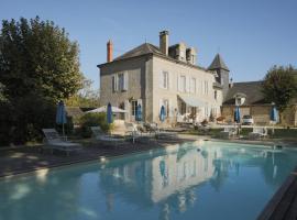 French Corréze Moulin Bleu, Hotel in Saint-Pantaléon-de-Larche