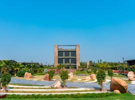 Basalt Paradise Resort And Spa, hotel v destinaci Hālol