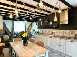 Harbour Way Cottage by Coast & Country Stays