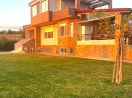 Hillside View Villa, self catering accommodation in Thérmi