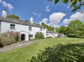 5 Bed in Eskdale SZ259