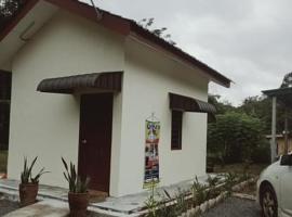 Chalet Naqib, chalet i Gerik