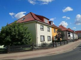 Ferienwohnung Grapatin, готель у місті Тетеров