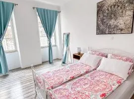 Main Square Apartment