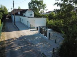 Le gite des remparts, hotel v destinaci Chaource