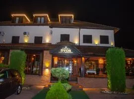 Hotel Dvor