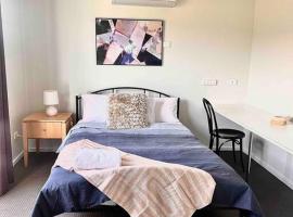 Maya Newcasle 6 bedrooms home, hotel med parkering i Jesmond