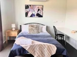Maya Newcasle 6 bedrooms home