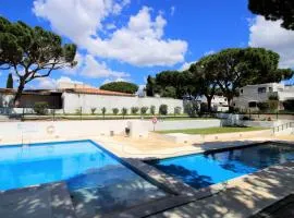Albufeira Açoteias Villa With Pool by Homing