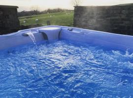 The Barn, hotel with jacuzzis in Eyam