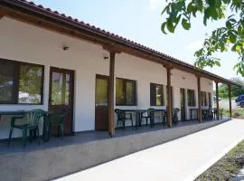 Вилно селище "Свети Никола" - язовир Огоста, Монтана - рибари, приятели, гости 0988 продължи 70продължи 9990