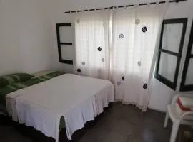 Departamento con amplio parque en las sierras!