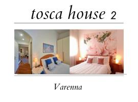 tosca house 2, hotel en Varenna
