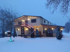 La Amy, hotel com piscina em Pangarati