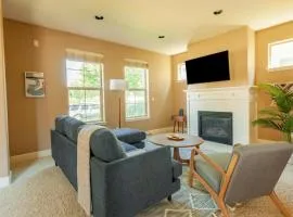 Bethany 2br w pool nr brewery garden golf PDX-12