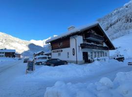 Sternen B&B & Ristorante, hotel em Elm