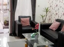 Villa Permata Garden Batu 2