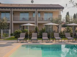 Re Ottone Rooms, bed & breakfast στη Λατζίζε