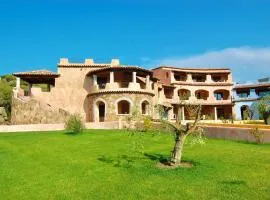 ISA-Residence with private beach in Marinella