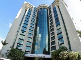 Tropical Executive Hotel โรงแรมใกล้สนามบินนานาชาติเอดูอาร์โด โกเมส - MAOในมาเนาส์