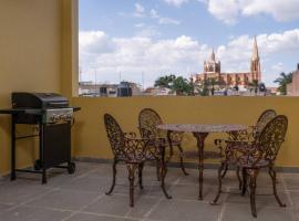 Casa departamento 4 hab rooftop – hotel w mieście Arandas