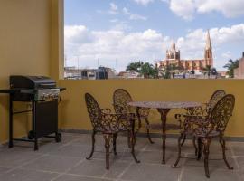 Casa departamento 4 hab rooftop, hotel v destinaci Arandas