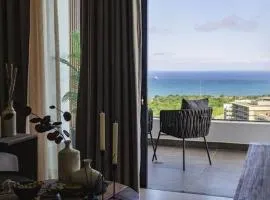 Penthouse 180° Luxury Ocean Suites - #405