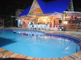 Shaddai restaurante y hospedaje