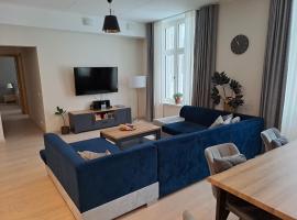 Emajõe Keeltekool Apartment, hotel v destinaci Tartu