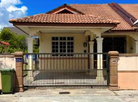 AF Homestay Pantai Dungun，龍運的飯店