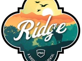 Ridge - A Birdy Vacation Rental โรงแรมสำหรับครอบครัวในเคอร์วิลล์