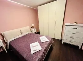 Incantevole Appartamento con Giardino - Garage Privato e Free Wifi