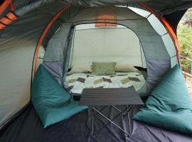 ZOYA HILLS, luxury tent in Pondok Cipaseban
