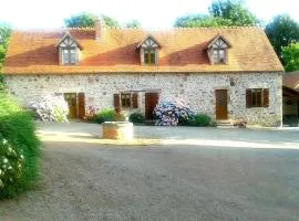Maison de ferme restaurée avec mini ferme, terrasse et grand jardin près de la Vallée du Cher - FR-1-489-270