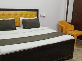 DBR GUEST HOUSE, kotimajoitus kohteessa Gorakhpur