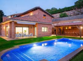 Fantastic house with jacuzzy ideal for families, hotell i Sant Andreu de Llavaneres