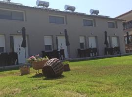 Chalkias Rooms, hotel a Sikia