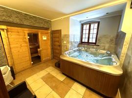 GórSKI SPA Karpacz I dawniej APOLLO, khách sạn golf ở Karpacz