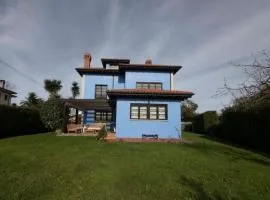 Llanes: Casa Azul de Pancar