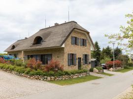 Reetdachhaus Nautilus, hotel in Hohenkirchen