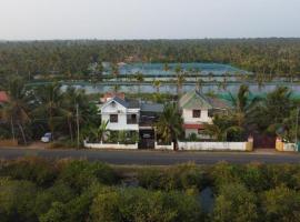 Karma Homestay, hotel in Munroe Island