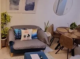 Cassie Homestay - Yuna Door 2 - Furnished Home in Butuan