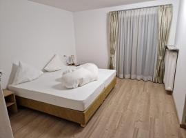 Apartment Aghel, budgethotel i Ortisei