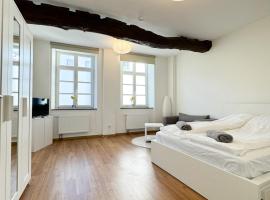 Praktisch & modern - voll ausgestattetes Apartment, khách sạn ở Stolberg