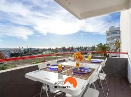 #193 Luxury Ocean View by Home Holidays